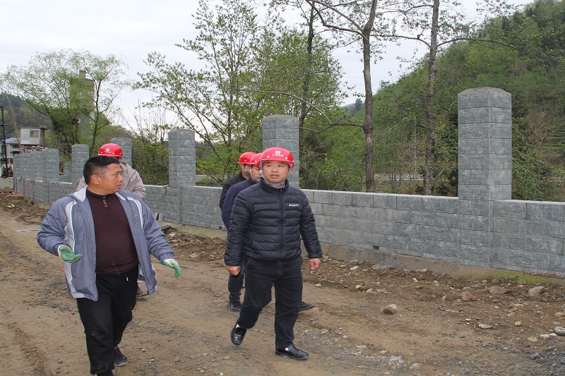 拼經濟，比發展④┃范文偉進行節前檢查